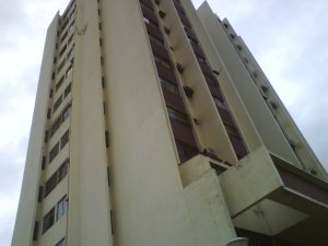 CAROLINA VILLALOBOS Apartamento Venta Maracaibo Santa Rita FLEXMLS-11-1441