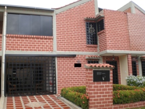 GICELA MORA Townhouse En Venta En Guatire - El Castillejo C&oacute;digo FLEX: 11-1486 No.1