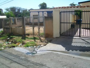 JUSMERI ESPINA Terreno Comercial En Venta En Maracaibo - La Lago C&oacute;digo FLEX: 11-1544 No.4