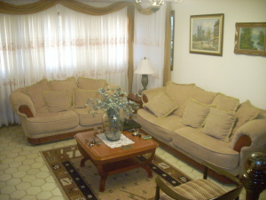 RUTH MARY BARRIOS Apartamento Venta Maracaibo Paraiso FLEXMLS-11-1629