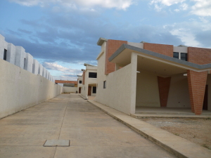 FRANQUICIA REGIONAL CENTRAL Townhouse en Venta en Naguanagua en Valencia Código: 11-1665 No.2