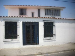 EILEEN CASTILLO Casa En Venta En Maracay - Fundacion Mendoza C&oacute;digo FLEX: 11-1682