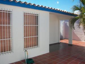 MARIA ALBA GIORDANO Casa En Venta En San Joaquin - La Pradera C&oacute;digo FLEX: 11-1683 No.3