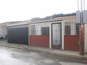 INMUEBLES  KSAMAR C.A. Casa En Venta En Motatan - Brisas de Jalisco C&oacute;digo FLEX: 11-1847
