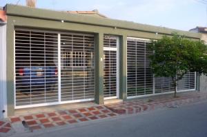 EILEEN CASTILLO Casa En Venta En Maracay - Los Astros Código FLEX: 11-1924 No.1