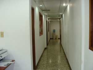 DORIS ACOSTA Oficina En Alquiler En Maracaibo - Avenida El Milagro C&oacute;digo FLEX: 11-2005 No.4