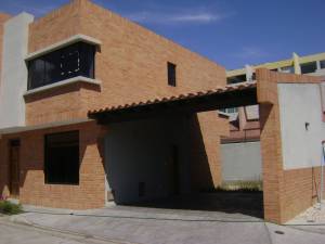 CELESTE BELLO RIF V-04170295-4 Townhouse En Venta En Valencia - Manongo C&oacute;digo FLEX: 11-2040 No.2
