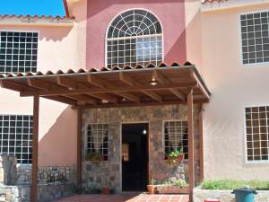Rent A House Estela Beatriz P�rez Franquicia Personal - Valencia Estado Carabobo - Venezuela  www.alquilovendoinmuebles.com Casa Venta Valencia La Entrada FLEXMLS-11-2197