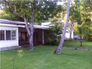 Venta - Casa En La Guaira - Naiguataimage fachada RAH:11-2212