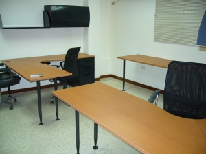 DORIS ACOSTA Oficina En Alquiler En Maracaibo - Avenida El Milagro C&oacute;digo FLEX: 11-2243 No.4