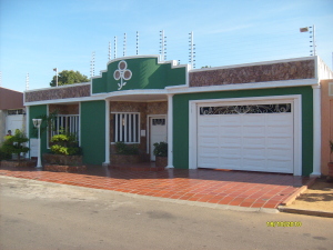 CARMI�A & ASOCIADOS Casa En Venta En San Francisco - La Coromoto C&oacute;digo FLEX: 11-2318 No.1