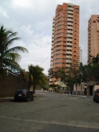 THAYDA MONTERO V-04521574-8 Apartamento En Venta En Valencia - El Bosque C&oacute;digo FLEX: 11-2385