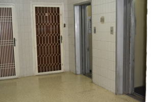 ISABEL BARRIOS Apartamento En Venta En Maracaibo - Circunvalacion Uno C&oacute;digo FLEX: 10-197 No.2