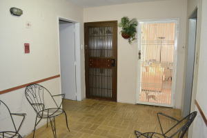 ISABEL BARRIOS Apartamento En Venta En Maracaibo - Circunvalacion Uno C&oacute;digo FLEX: 10-197 No.3
