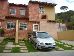 ROSA AQUINO Townhouse Venta Valencia Naguanagua FLEXMLS-11-2492