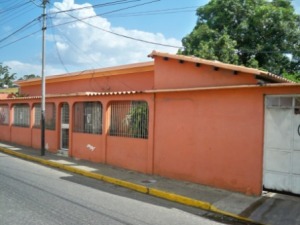 Venta - Casa En Tinaquillo - Tamanacoimage fachada RAH:11-2523