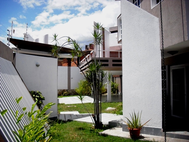 OSCAR ILLARRAMENDI Casa En Venta En Maracay - San Jacinto C&oacute;digo FLEX: 11-2527 No.1