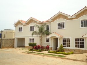 JUSMERI ESPINA Townhouse Venta Maracaibo Monte Claro FLEXMLS-11-2552