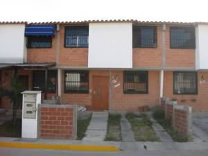 GICELA MORA Townhouse Venta Guatire El Ingenio FLEXMLS-11-2618
