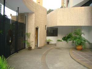 LUIS MONTENEGRO Rif V-02523213-1 Apartamento En Venta En Valencia - Valles de Camoruco C&oacute;digo FLEX: 11-2799 No.4