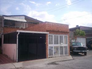 GICELA MORA Casa En Venta En Guatire - El Ingenio C&oacute;digo FLEX: 11-3013 No.0