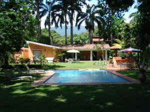 EILEEN CASTILLO Casa En Venta En Choroni - Calle Principal C&oacute;digo FLEX: 11-3164