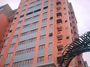 CELESTE BELLO RIF V-04170295-4 Apartamento En Venta En Valencia - La Trigaleña C&oacute;digo FLEX: 11-3177