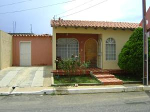 Casa / Venta / Cabudare / Parroquia Jos� Gregorio / FLEXMLS-11-3330