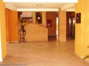 LISETH GONZALEZ Apartamento Venta Valencia Manongo FLEXMLS-11-3333