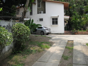 IGNATHELL RAMIREZ Casa En Venta En Maracay - El Limon C&oacute;digo FLEX: 11-3365 No.5