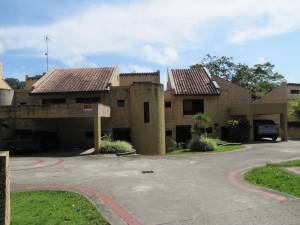 INMOBILIRIA CCCT Townhouse En Venta En Caracas - Monte Claro C&oacute;digo FLEX: 11-3519