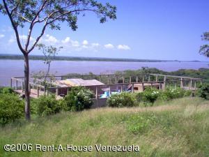 Alquiler - Comercial En Puerto Ordaz - Autopista Puerto Ordaz - Ciudad Guayanaimage fachada RAH:11-3551