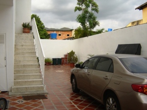 OSMAR GOMEZ Casa En Venta En Maracay - El Limon C&oacute;digo FLEX: 11-3669 No.2