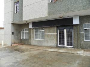 URDANETAYRODRIGUEZ Local Comercial En Venta En Maracaibo - Cumbres de Maracaibo Código FLEX: 11-3672 No.1
