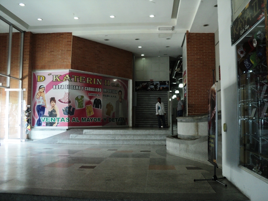         ANGEL PINTON Local Comercial en Venta en Centro en Valencia C&oacute;digo: 11-3797 No.9