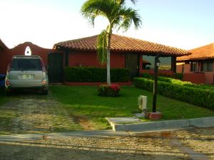 PEDRO ARNAL Casa Venta Municipio Maneiro Pampatar Playa El Angel FLEXMLS-11-3975