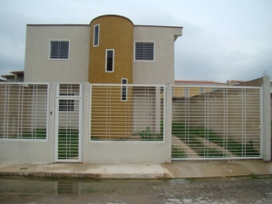 EILEEN CASTILLO Townhouse En Venta En Maracay - Villas Ingenio I C&oacute;digo FLEX: 11-3981 No.0