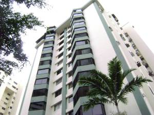 LUIS MONTENEGRO Rif V-02523213-1 Apartamento Venta Valencia Valles de Camoruco FLEXMLS-11-3988