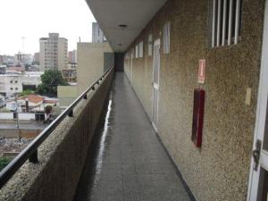 URDANETAYRODRIGUEZ Local Comercial En Alquiler En Maracaibo - 5 de Julio