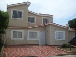 Townhouse / Alquiler / Maracaibo / Doral Norte / FLEXMLS-11-4032