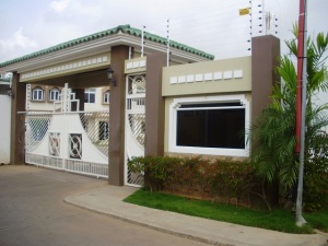 Townhouse / Venta / Maracaibo / Fuerzas Armadas / FLEXMLS-11-4072