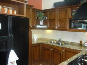SHEILA TORO Casa En Venta En Ciudad Ojeda - Avenida Vargas C&oacute;digo FLEX: 11-4163 No.4