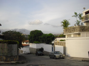 NURIA ROCAS Casa En Venta En Caracas - Prados del Este C&oacute;digo FLEX: 11-4279 No.2