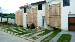 Rent A House Estela Beatriz P�rez Franquicia Personal - Valencia Estado Carabobo - Venezuela  www.alquilovendoinmuebles.com Townhouse Venta Municipio Naguanagua El Guayabal FLEXMLS-11-4331