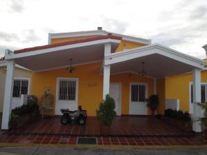 Townhouse / Venta / Maracaibo / Circunvalacion Dos / FLEXMLS-11-4340