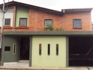 EILEEN CASTILLO Casa En Venta En Cagua - Prados de la Encrucijada C&oacute;digo FLEX: 11-4380