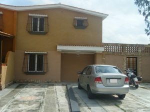 Townhouse / Venta / Valencia / San Diego / FLEXMLS-11-4409