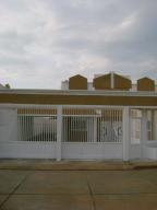CARMI�A & ASOCIADOS Townhouse En Venta En Ciudad Ojeda - Las Morochas C&oacute;digo FLEX: 11-4418 No.1