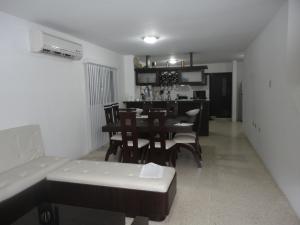 CARMI�A & ASOCIADOS Townhouse En Venta En Ciudad Ojeda - Las Morochas C&oacute;digo FLEX: 11-4418 No.5