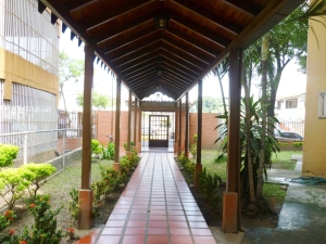 DAHYANA LUGO V-09650795-6 Apartamento En Venta En Maracay - El Centro C&oacute;digo FLEX: 11-4435 No.2